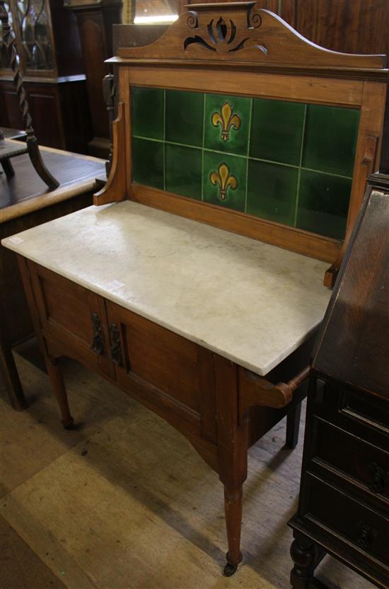 Victorian marble topped washstand(-)